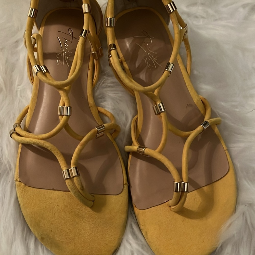 Sandals - Picture 3 of 5